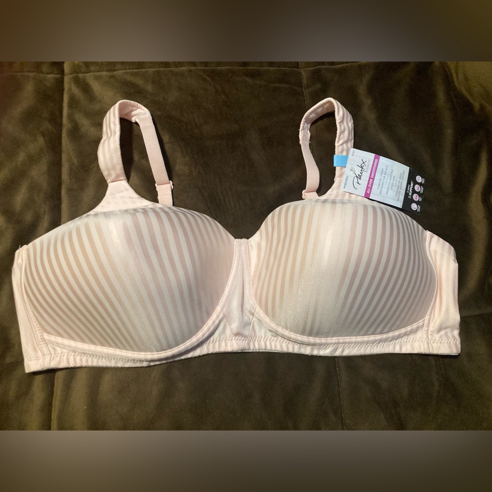 Playtex brand, size 44C, all over smoothing, light pink striped, nwt bra